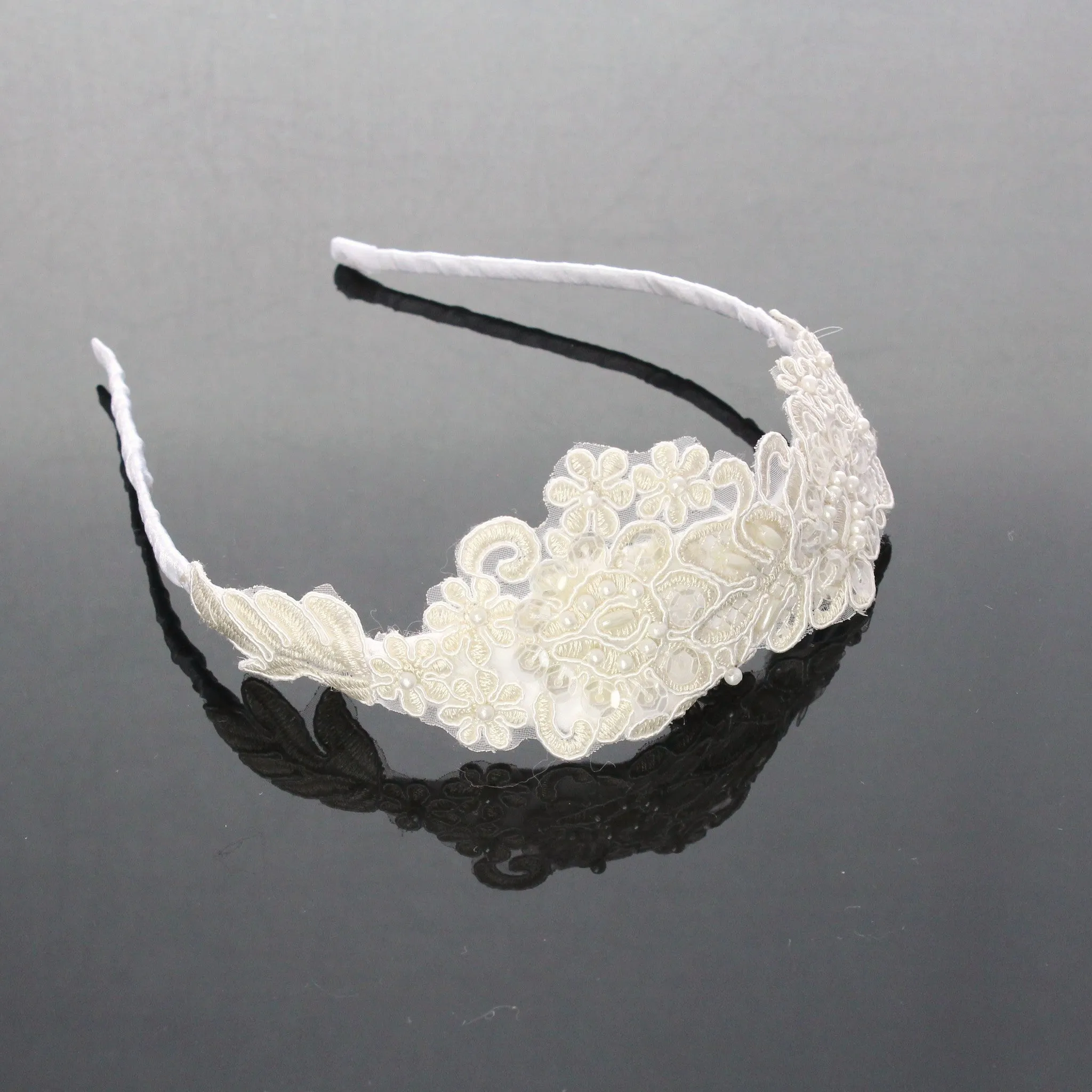 Leila Vintage Style Lace Headband