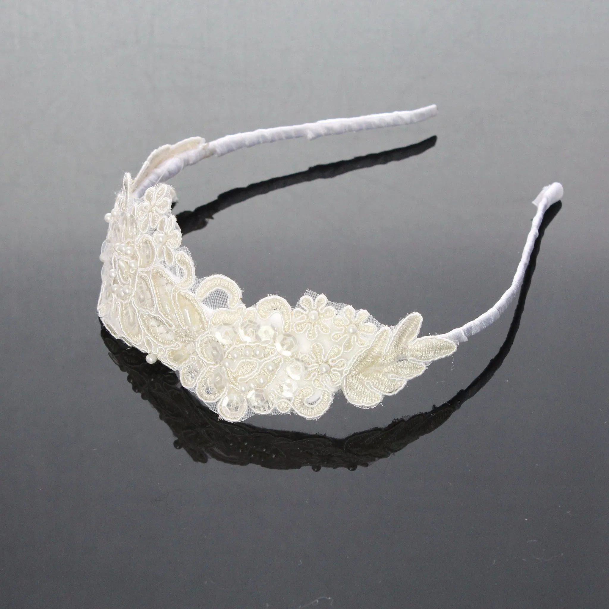 Leila Vintage Style Lace Headband