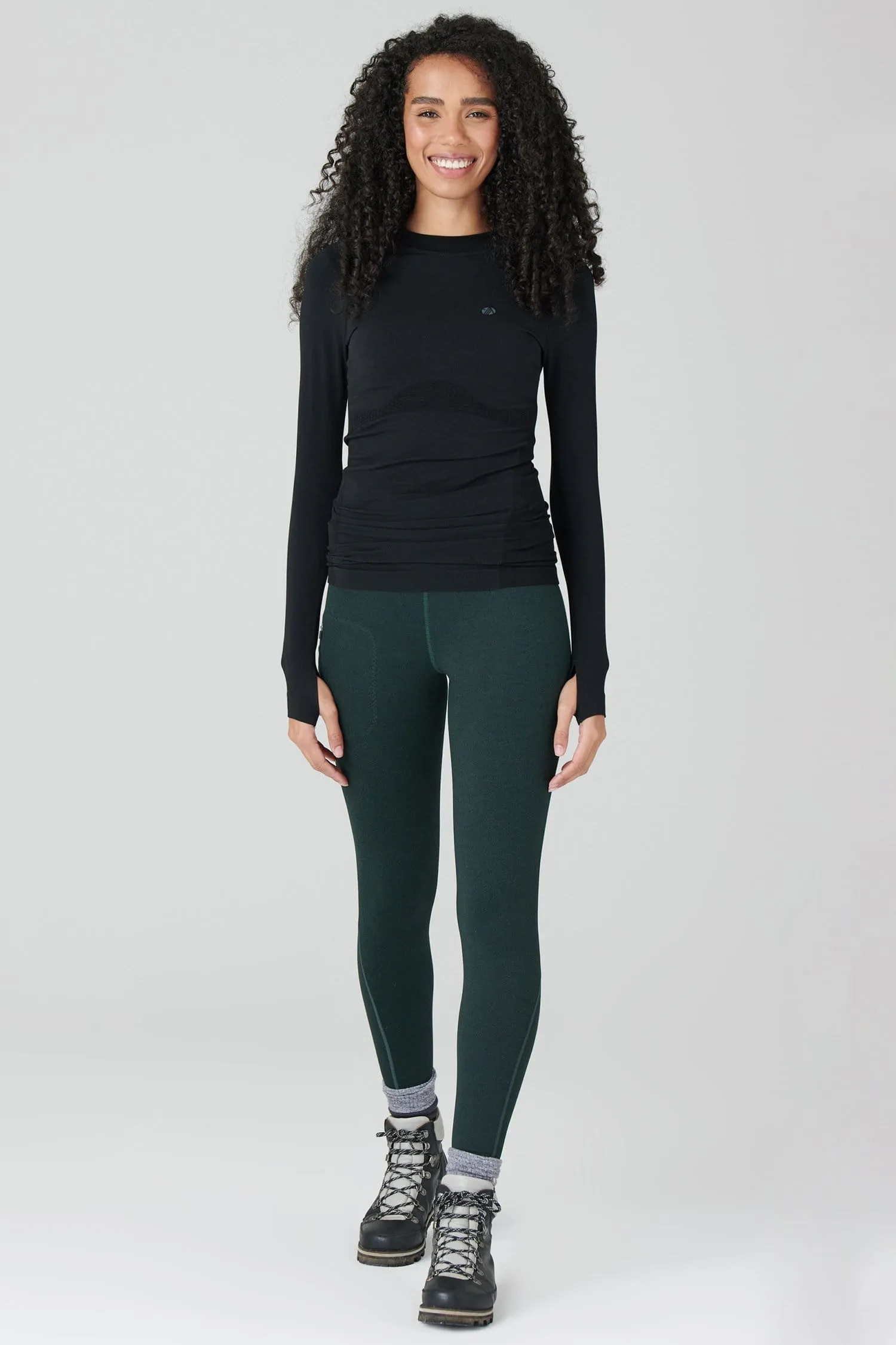 Premium Thermal Outdoor Leggings in Forest Green - Perfect for Cold Weather Adventures